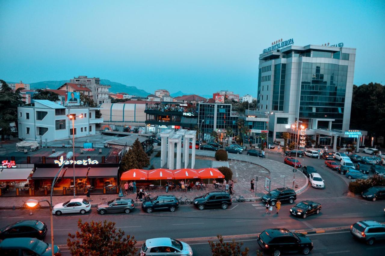 Hostel Central Shkoder Exterior photo